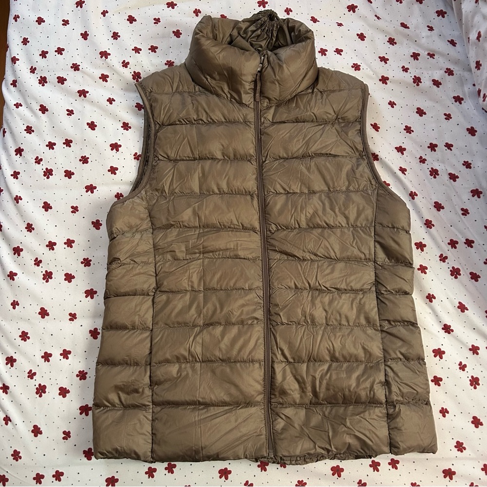 UNIQLO vest